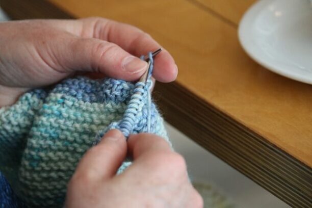 How to solve the limitations of hand knitting: The best way to overcome this challenge