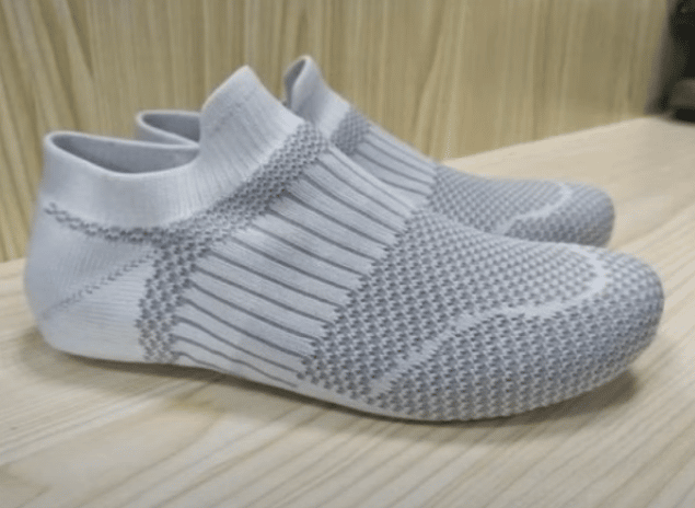 knit shoe